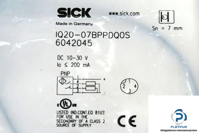 sick-iq20-07bppdq0s-inductive-proximity-sensor4_675x450