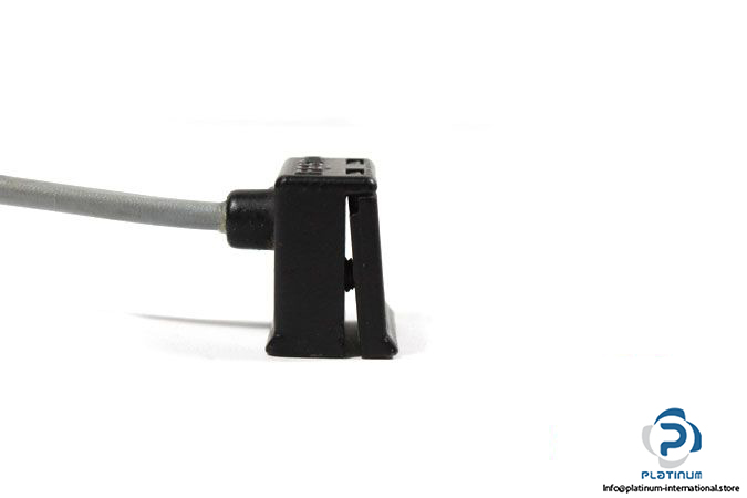 festo-sme-3-led-24-inductive-proximity-sensor-3