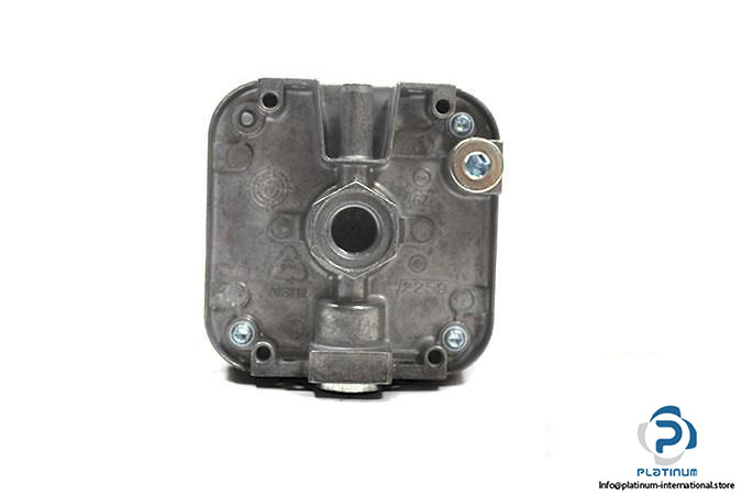 krom-schroder-dg150u-3-gas-pressure-switch3_675x450