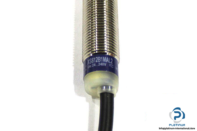telemecanique-xs612b1mal2-inductive-sensor-2