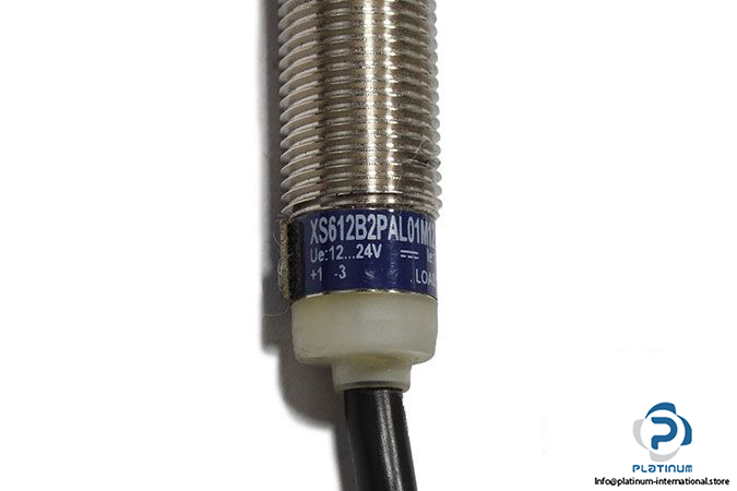 telemecanique-xs612b2pal01m12-inductive-sensor-3