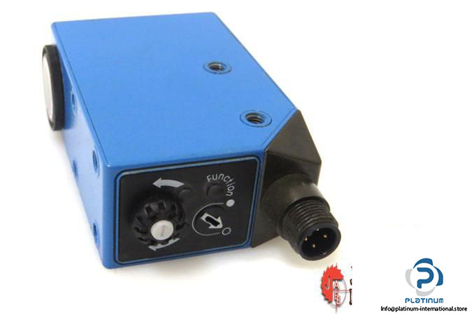 sick-kt5-p1111-contrast-sensor3_675x450