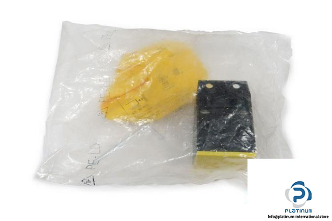 turck-bi30u-ck40-ap6x2-h1141-inductive-sensor3_675x450