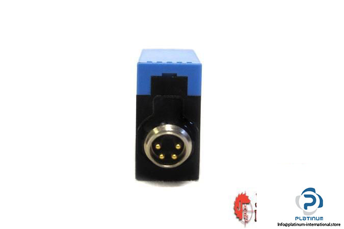 sick-wt160-f480-photoelectric-proximity-sensor4_675x450