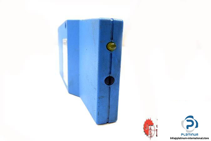 sick-wtr2-p521-photoelectric-proximity-sensor5_675x450