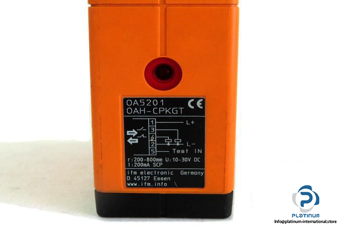ifm-oa5201-diffuse-reflection-sensor5_675x450