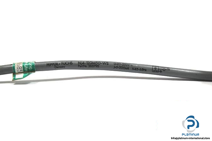 pepperlfuchs-nj4-12gm50-ws-inductive-sensor4_675x450