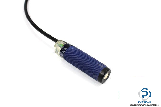 telemecanique-xx518a3pal2-ultrasonic-sensor-2