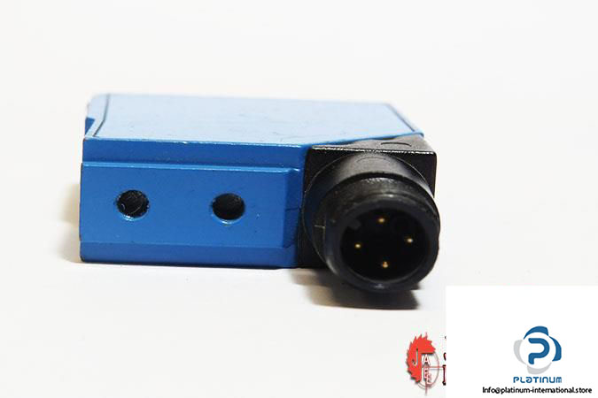 sick-ws12-d4381-through-beam-photoelectric-sensor4_675x450