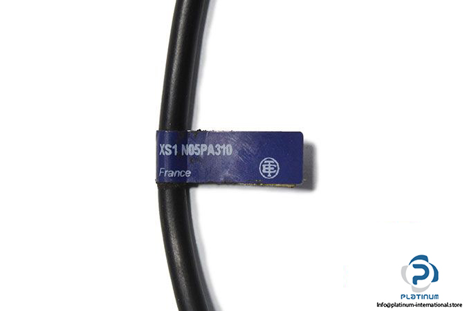 telemecanique-xs1n05pa310-inductive-sensor-2