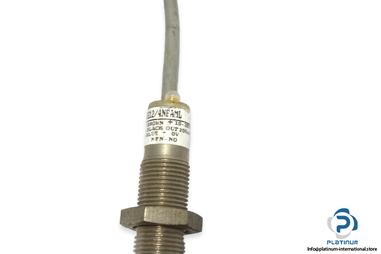 selet-beg12_4nfaml-inductive-sensor-3