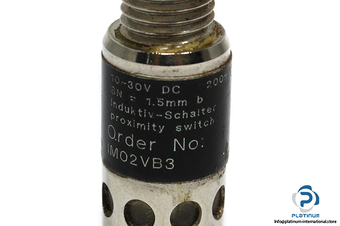 wenglor-imo2vb3-proximity-switch-3