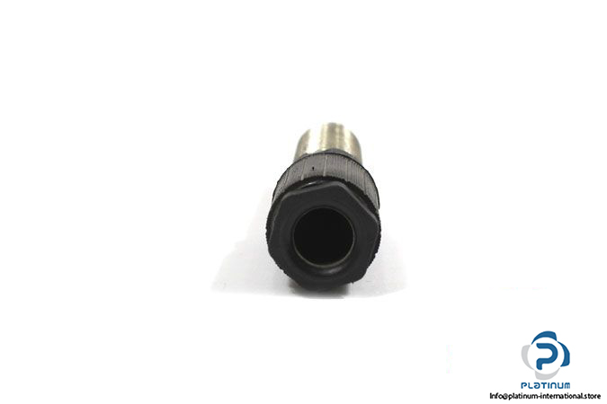 telemecanique-xs1m18pa370b-inductive-proximity-sensor-3