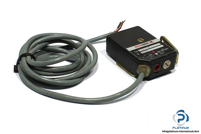 datalogic-et3-112-photoelectric-retro-reflective-sensor