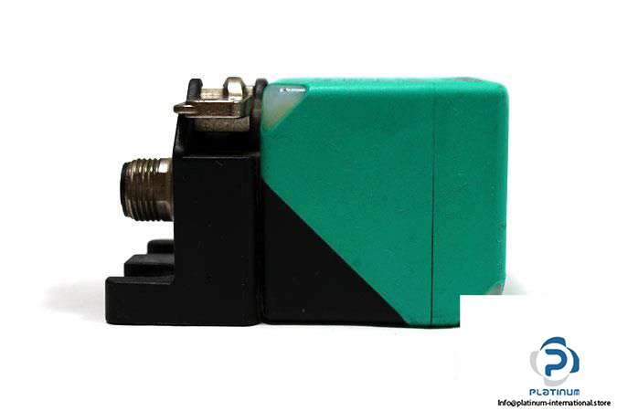 pepperlfuchs-nbn30-l2-e2-v1-inductive-sensor3_675x450