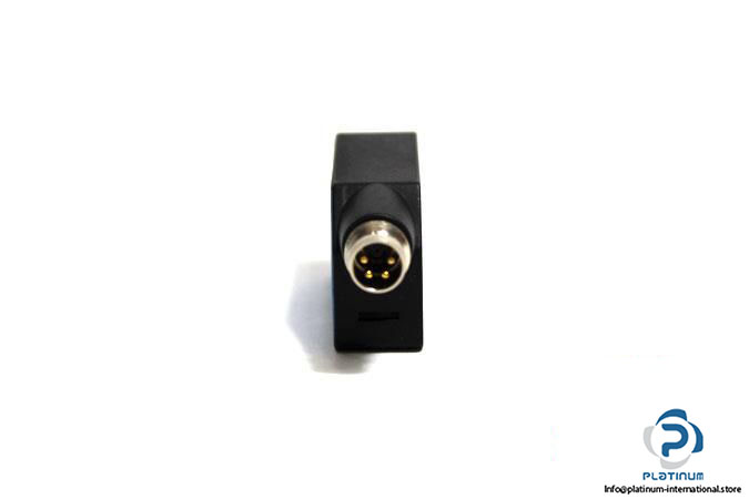 sick-wt100-p4430-photoelectric-proximity-sensor-energetic6_675x450