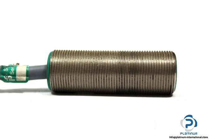 pepperlfuchs-nj5-18gm50-e2-inductive-sensor3_675x450