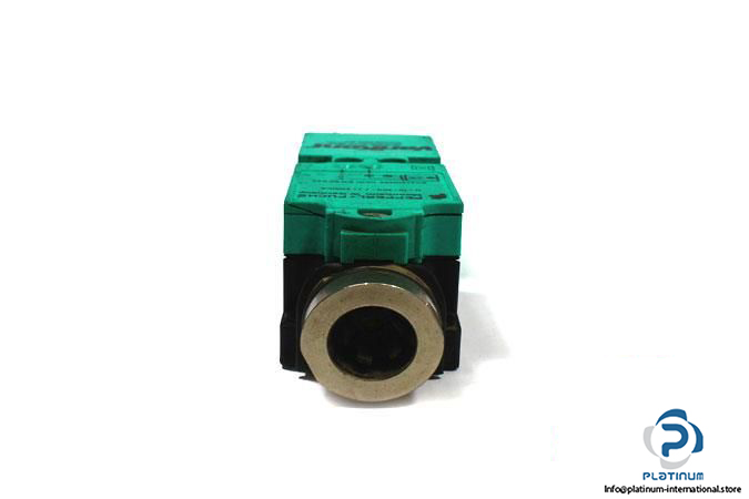 pepperlfuchs-nj15u1ya2-inductive-sensor4_675x450