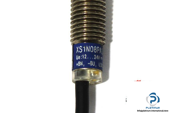 telemecanique-xs1n08pa349-inductive-sensor-2