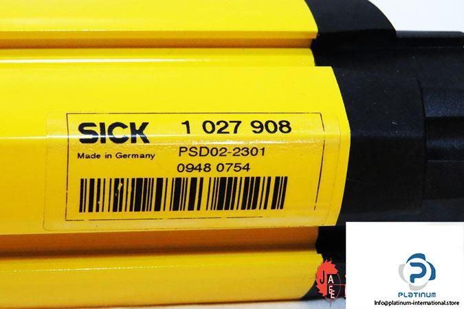 sick-m4000-advanced-ap-m40z-043023tb0-multiple-light-beam-safety-device10_675x450
