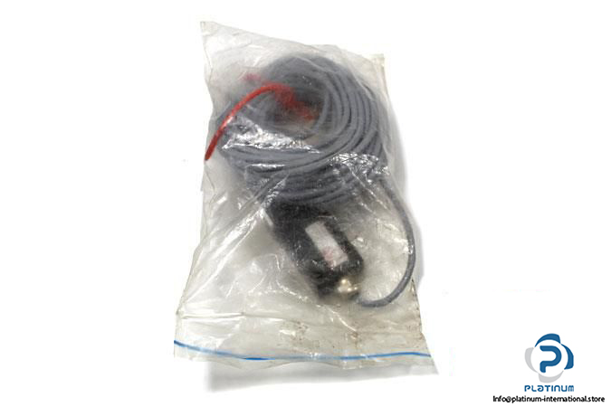 visolux-mlv-9-816253233-photoelectric-sensor3_675x450