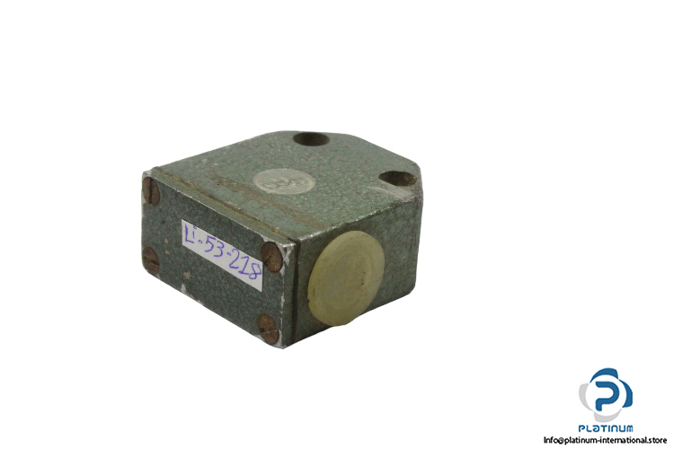 balluff-bes-516-346-h0-x-014-inductive-sensor-1