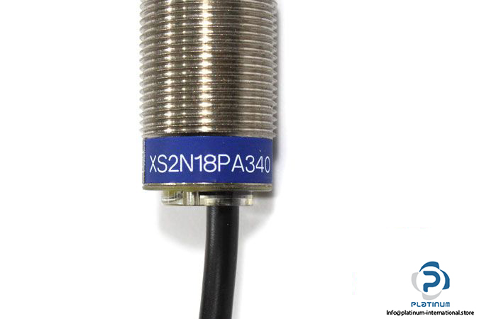 telemecanique-xs2n18pa340-inductive-proximity-sensor-5-2
