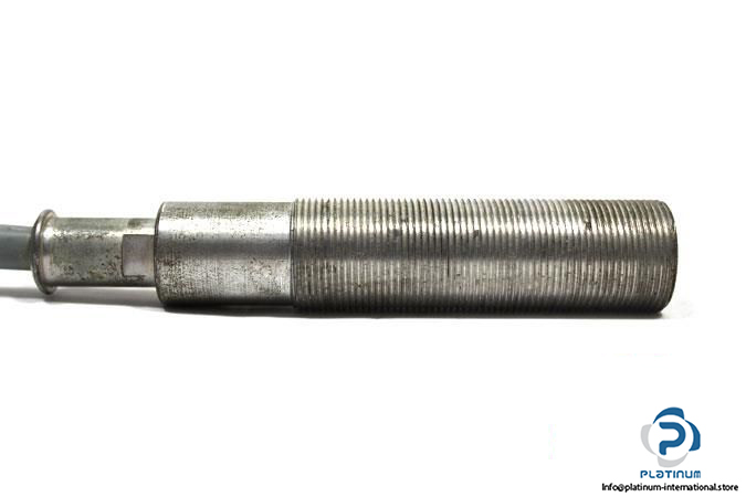 pepperlfuchs-nj5-18gm-w-s-inductive-sensor4_675x450