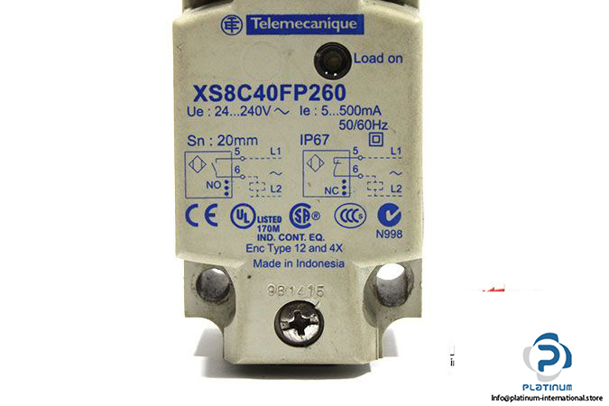 telemecanique-xs8c40fp260-inductive-sensor-2-2