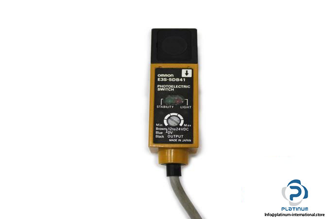 omron-e3s-5b41-photoelectric-switch-sensor6_675x450