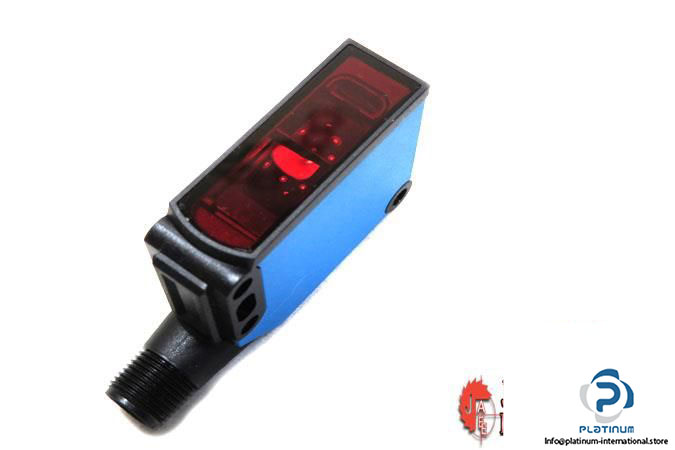 sick-wl11-2p2430-photoelectric-retro-reflective-sensor4_675x450