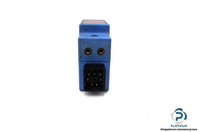 sick-wt36-r710-photoelectric-proximity-switch4_675x450