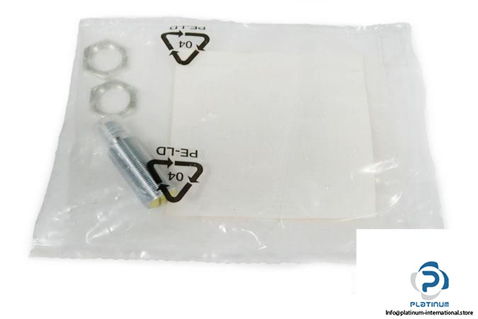 turck-bi8u-m18-ap6x-h1141-inductive-sensor3_675x450