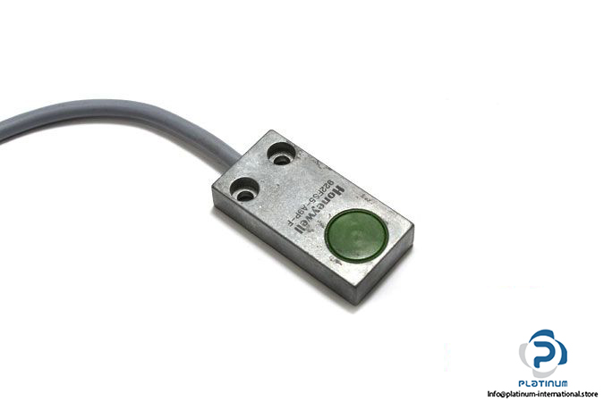 honeywell-22fs5-a9p-f-inductive-proximity-sensor-2