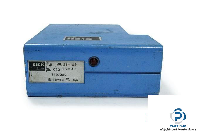sick-wl25-123-photoelectric-retro-reflective-sensor5_675x450