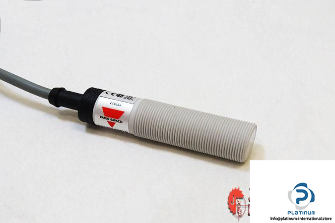 carlo-gavazzi-ca18clf08to-capacitive-proximity-switch5_675x450