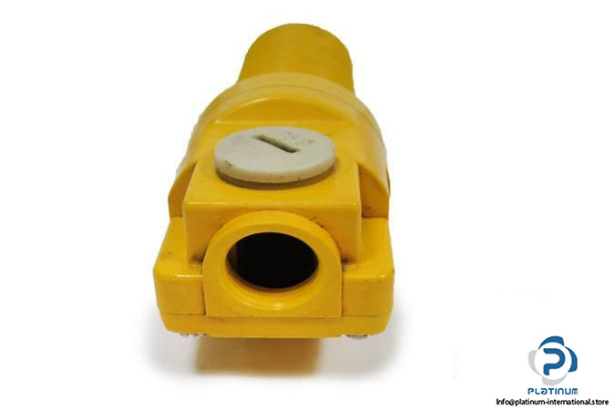 turck-bi10-p30sr-ap6x-inductive-sensor-3_675x450