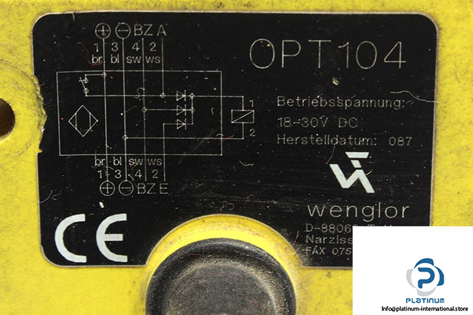 wenglor-opt104-photoelectric-retro-reflex-sensor-3