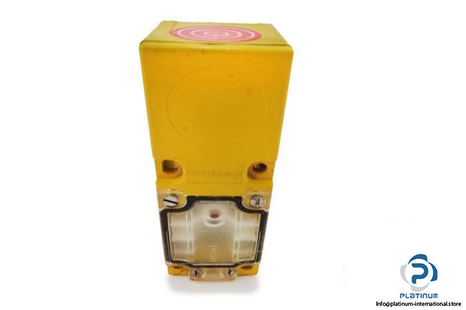 turck-mp-15h-uz3x-inductive-sensor3_675x450