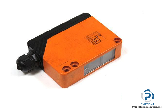 ifm-oa0106-photoelectric-retro-reflective-sensor3_675x450