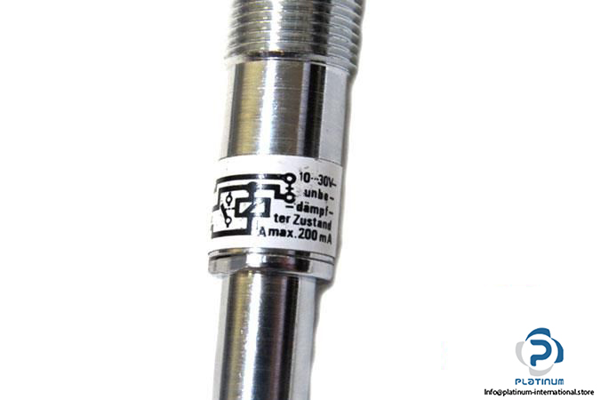 balluff-bes-516-325-ao-x-inductive-sensor4_675x450