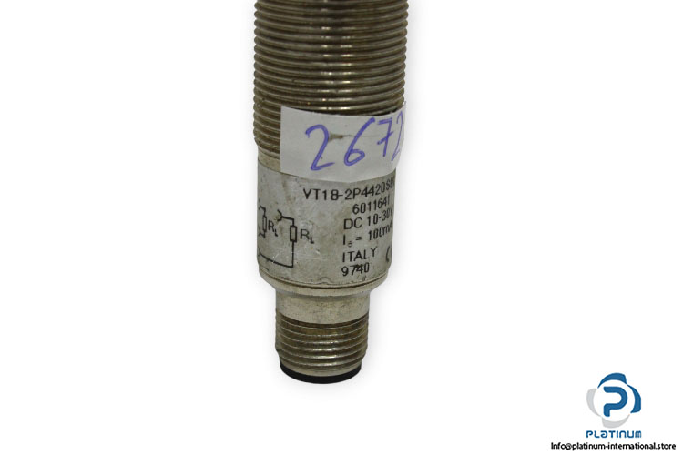 sick-vt18-2p4420s02-photoelectric-sensor-used-2