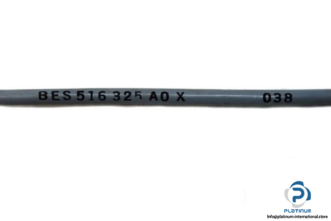 balluff-bes-516-325-ao-x-inductive-sensor5_675x450