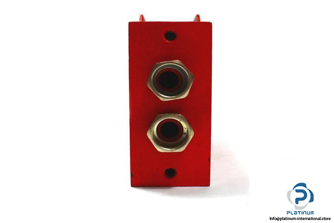 leuze-rk-787-220v-photoelectric-diffuse-sensor-energetic5_675x450