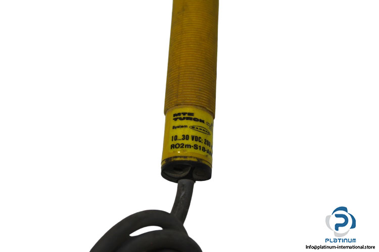 turk-ro2m-s18-an6x-photoelectric-sensor-3
