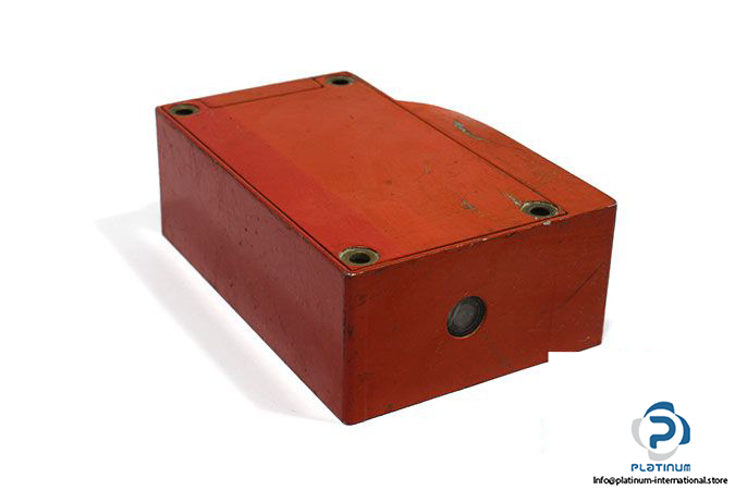 leuze-ls85_4e-w-2-photoelectric-senso-2
