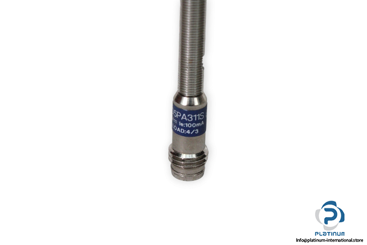 telemecanique-XS1-N05PA311S-inductive-sensor-(new)-3