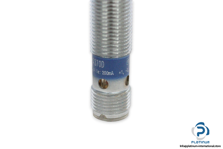 telemecanique-XS1M12PA370D-inductive-proximity-sensor-new-5