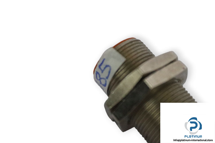 siemens-3RG4013-0KA00-proximity-switch-(used)-2