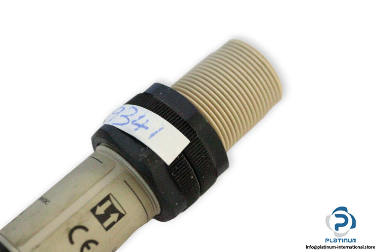 omron-E3F2-R2B4-retroreflective-sensor-(New)-3